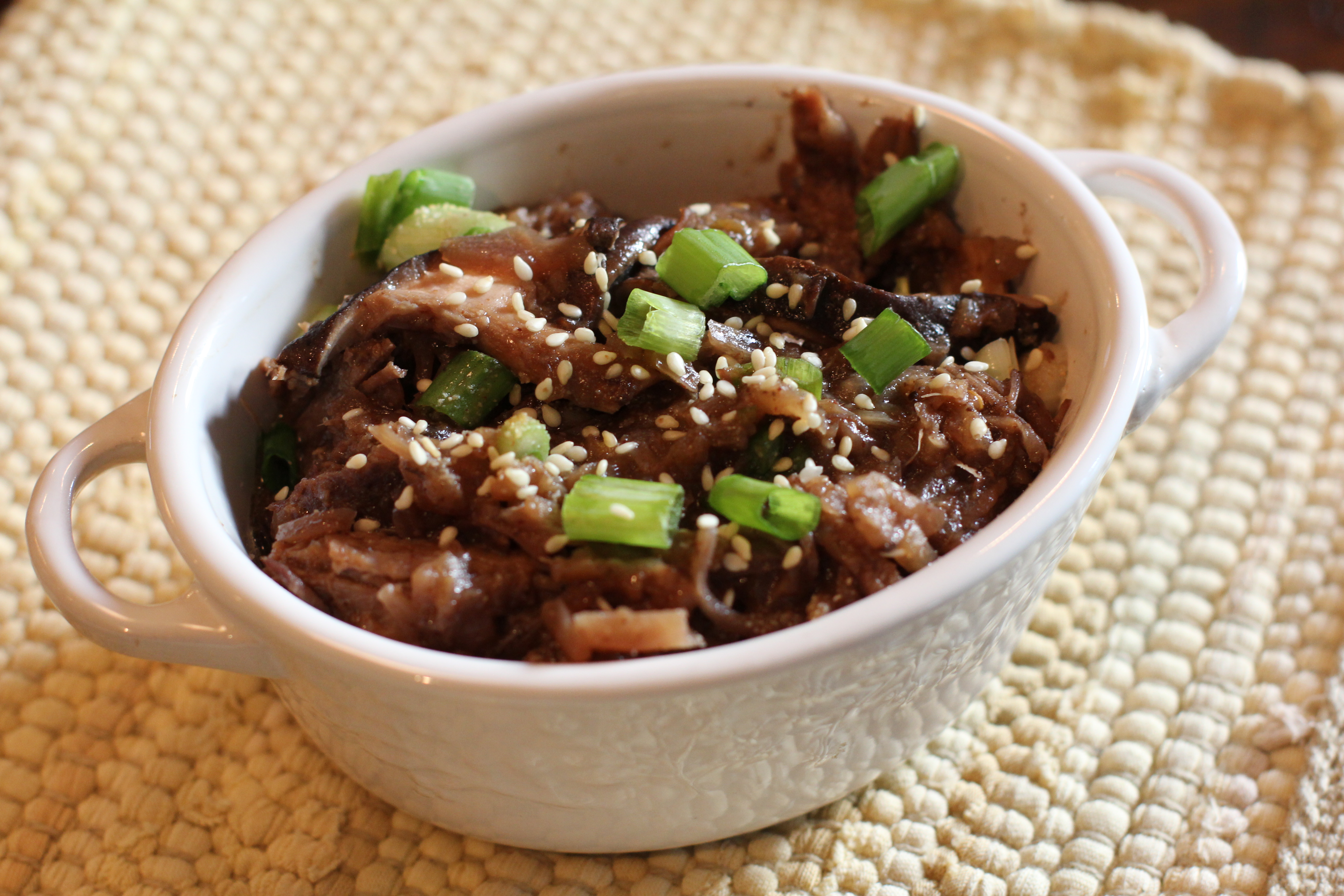 Paleo Table - Crock Pot Moo Shu Beef